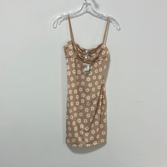 Tan Flower Dress-OS! - Picture 1 of 11